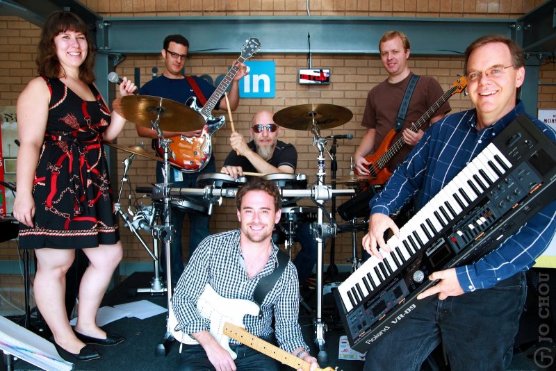 linkedin band